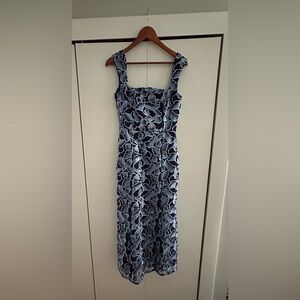 Elliatt Mila embroidered Navy and light blue Floral Midi Dress